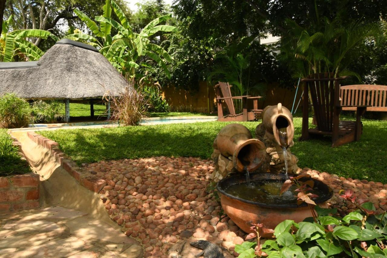 Tambuti Lodge Rundu Zewnętrze zdjęcie