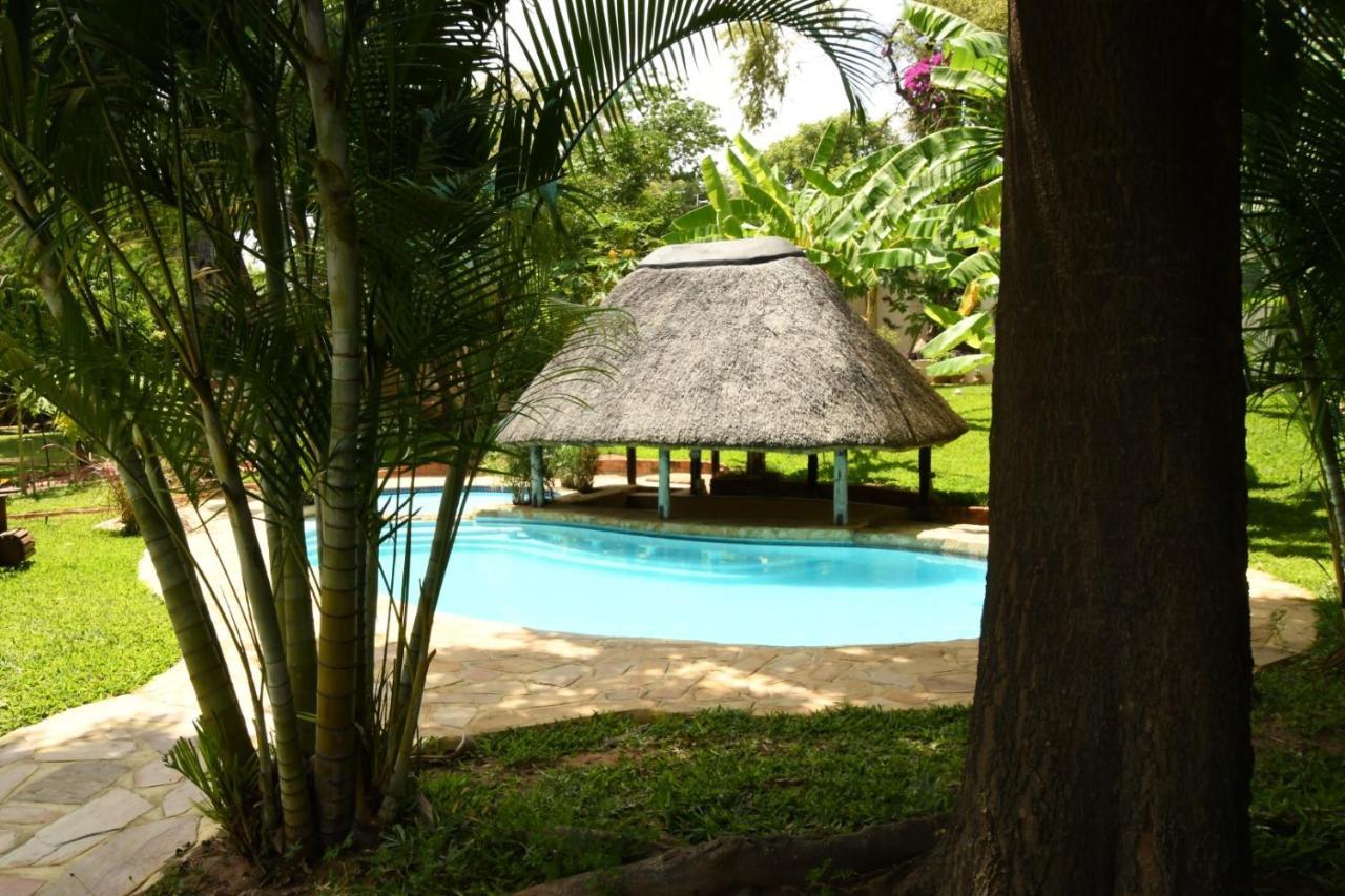 Tambuti Lodge Rundu Zewnętrze zdjęcie