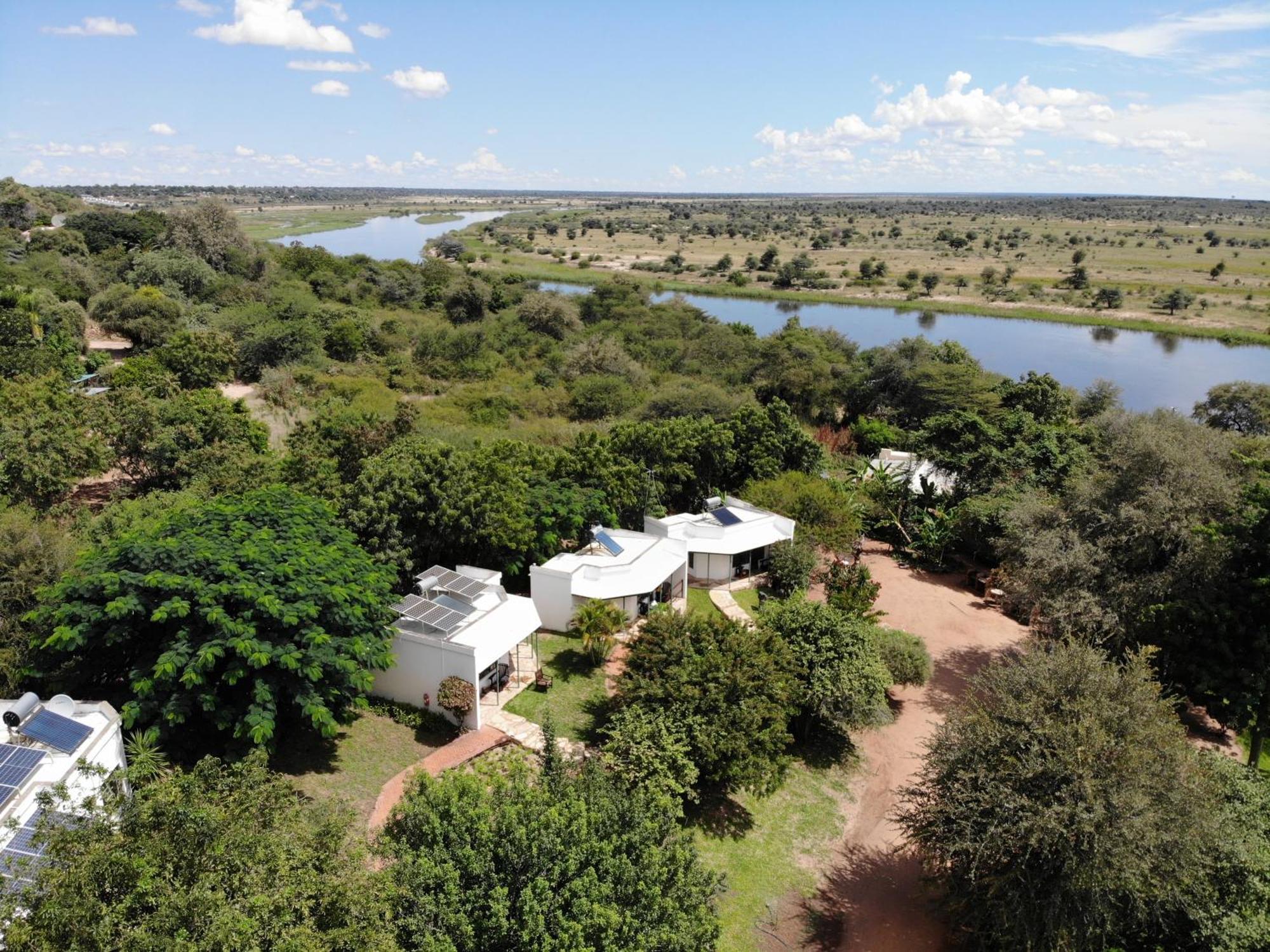 Tambuti Lodge Rundu Zewnętrze zdjęcie