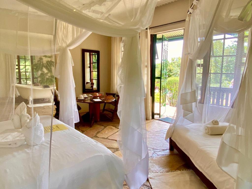 Tambuti Lodge Rundu Zewnętrze zdjęcie