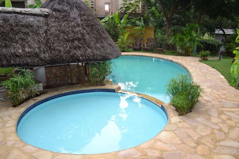 Tambuti Lodge Rundu Zewnętrze zdjęcie