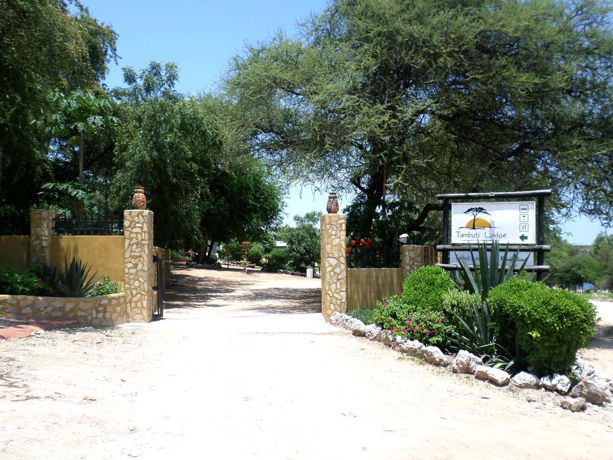 Tambuti Lodge Rundu Zewnętrze zdjęcie
