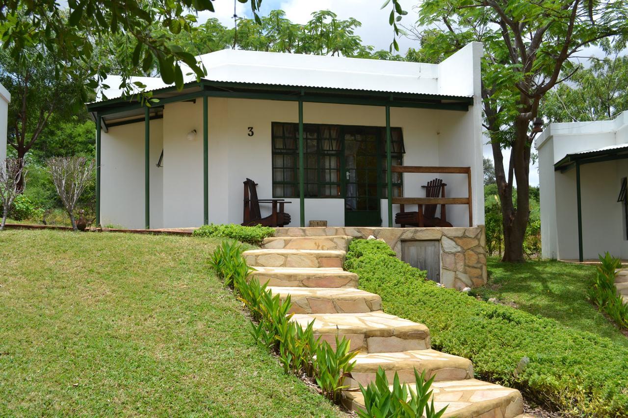 Tambuti Lodge Rundu Zewnętrze zdjęcie