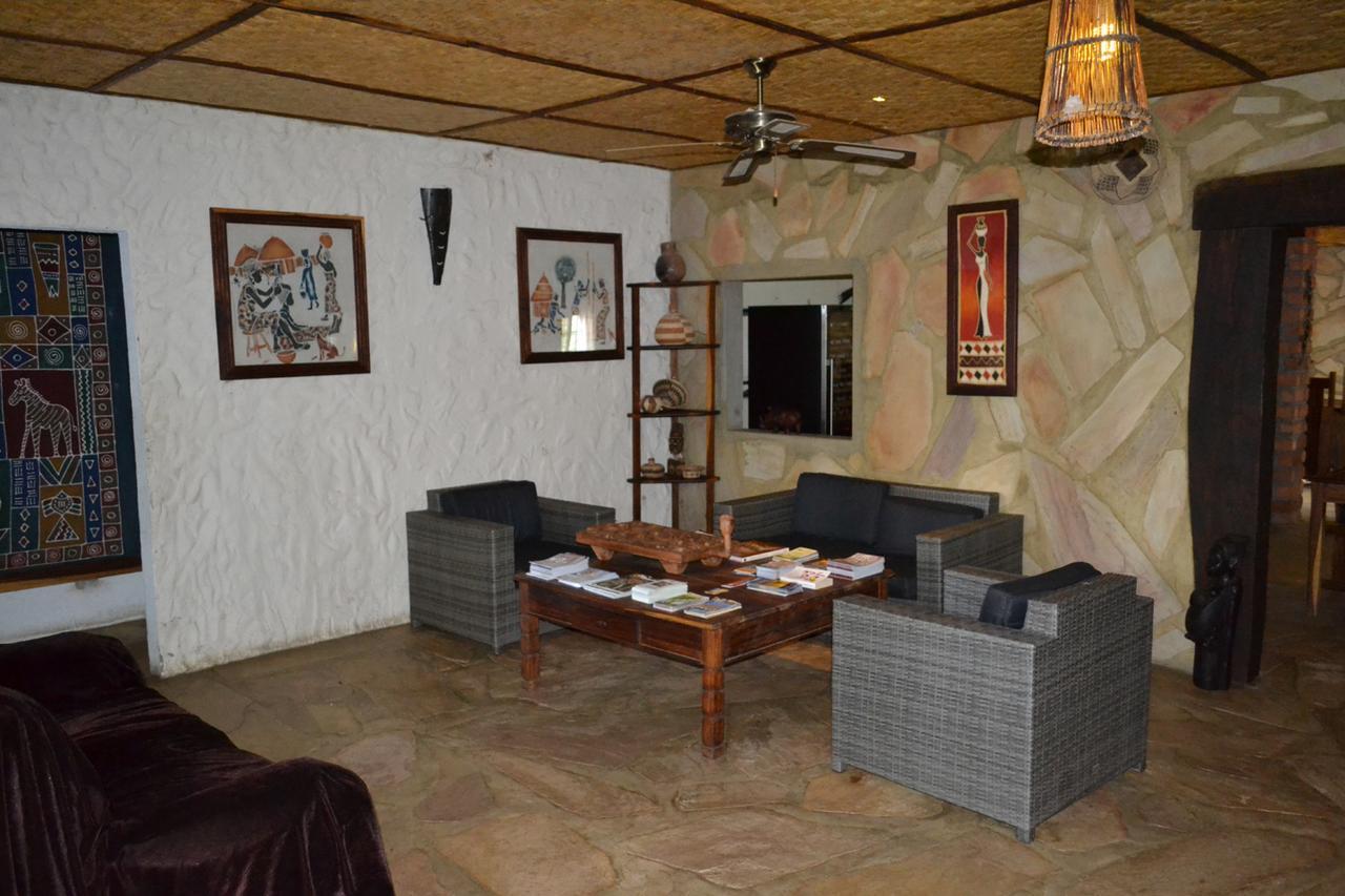 Tambuti Lodge Rundu Zewnętrze zdjęcie